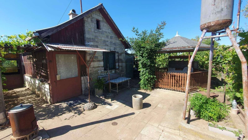 For sale periphery plot, Debrecen, Ungvárikert