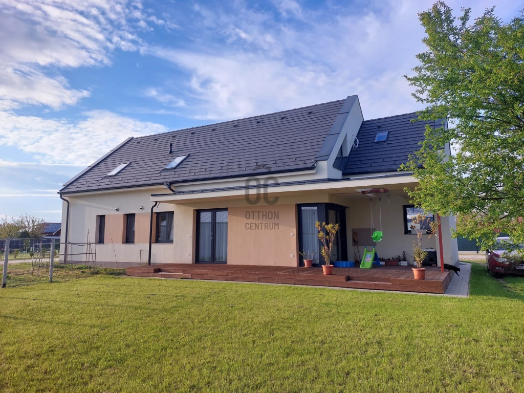 Eladó családi ház, Debrecen, Józsa