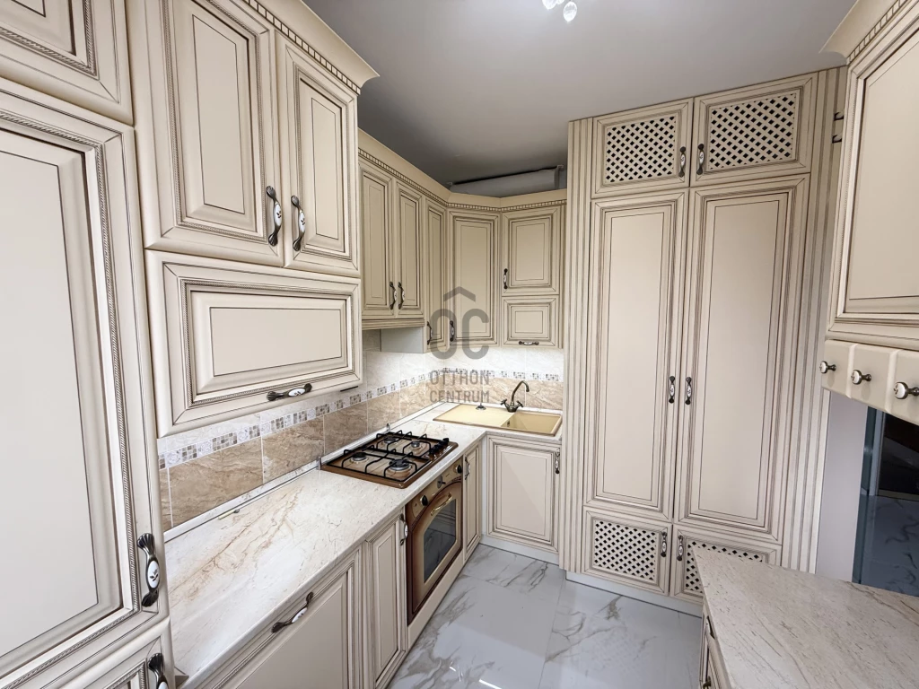 Kiadó téglalakás, Debrecen, Vezér ltp.