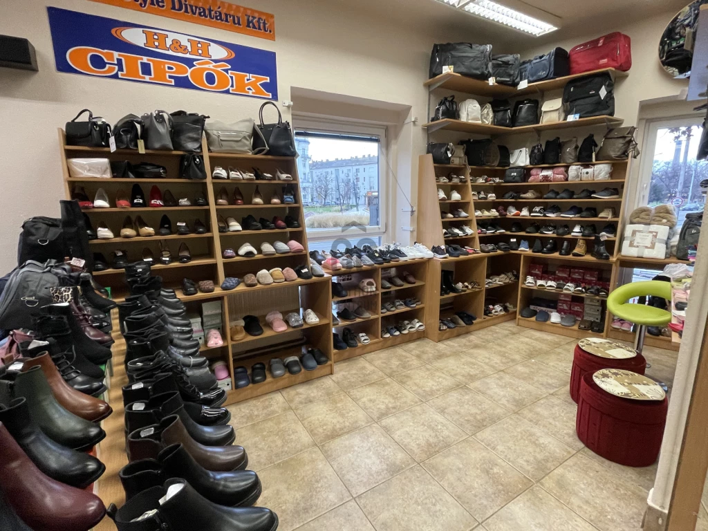 For sale store, Debrecen, Belváros