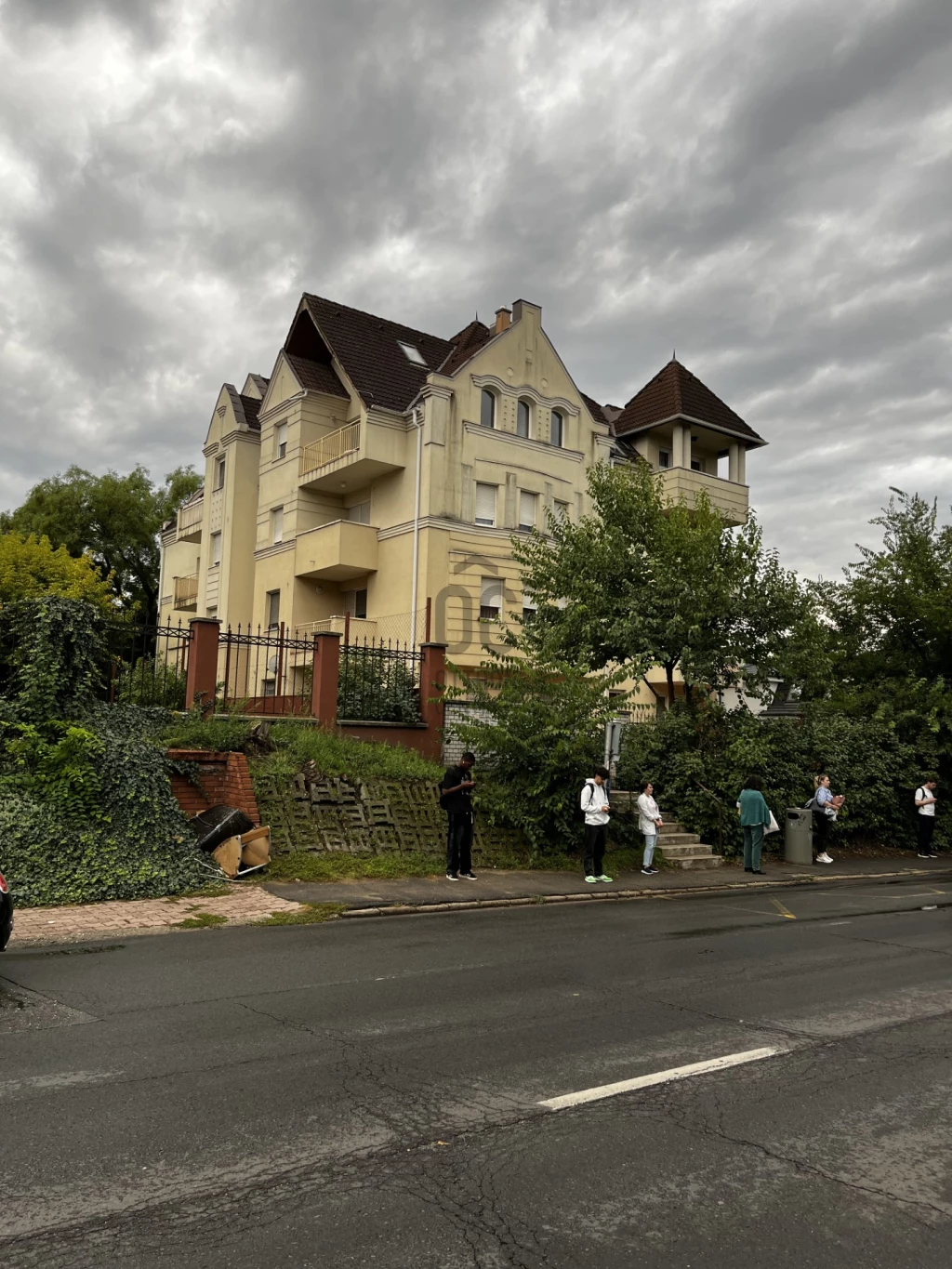 Kiadó téglalakás, Debrecen, Nagyerdő