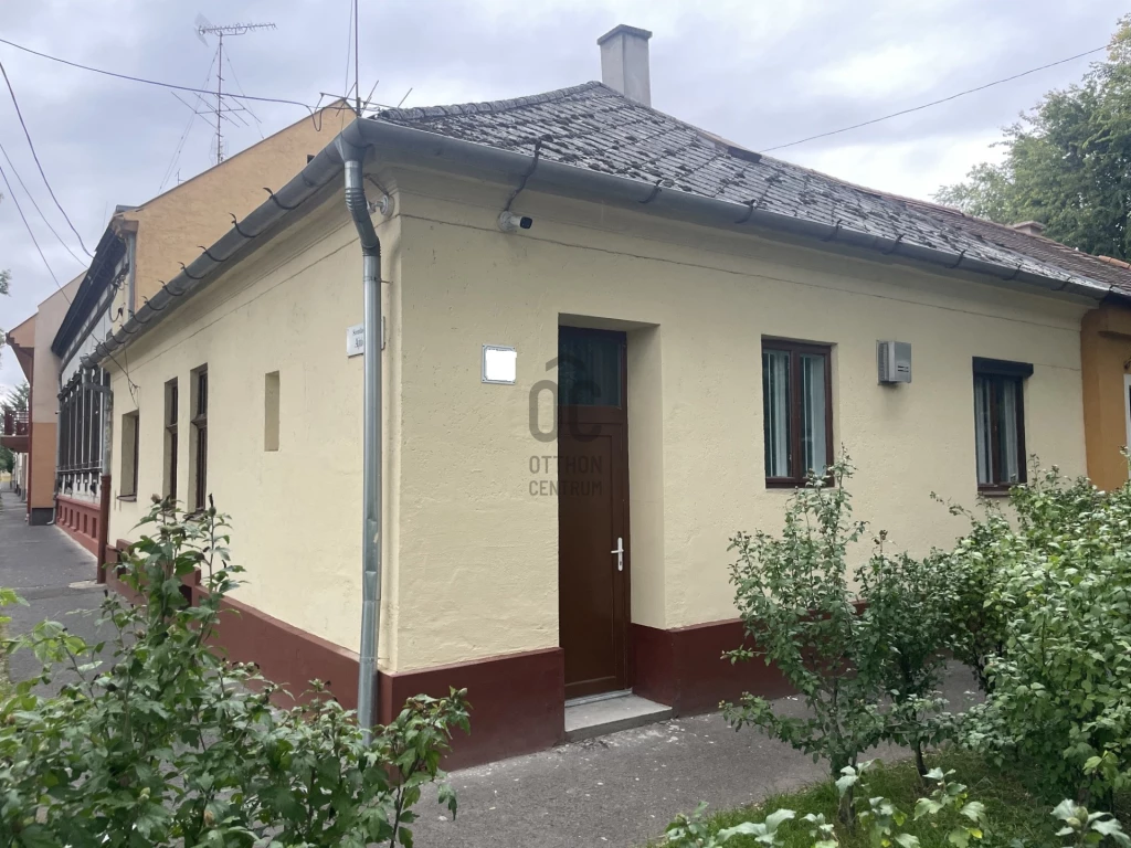 For sale brick flat, Debrecen, Óváros