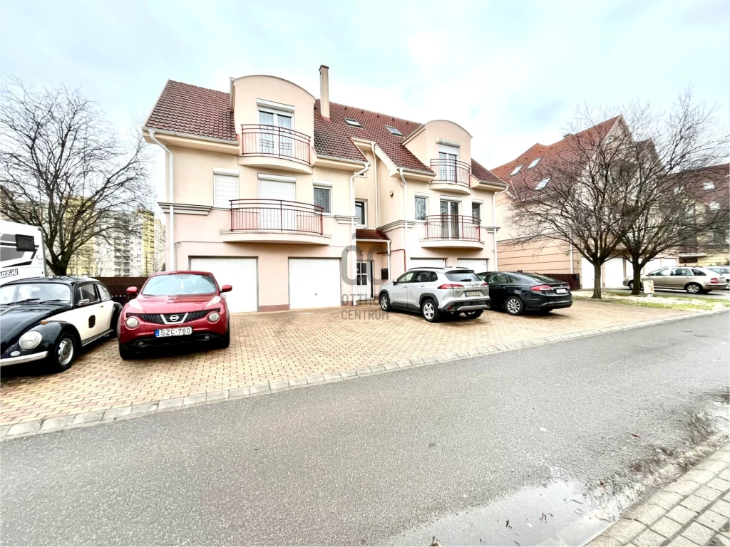 Eladó téglalakás, Debrecen, Széchenyikert