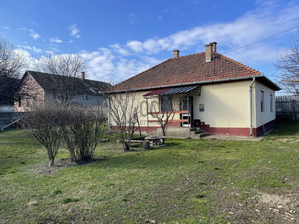 Eladó családi ház, Hajdúhadház, Hajdúhadház