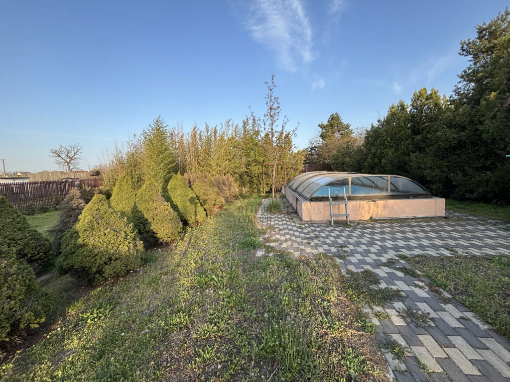 c3-1-name c2-1-name, Hajdúsámson, Sámsonkert