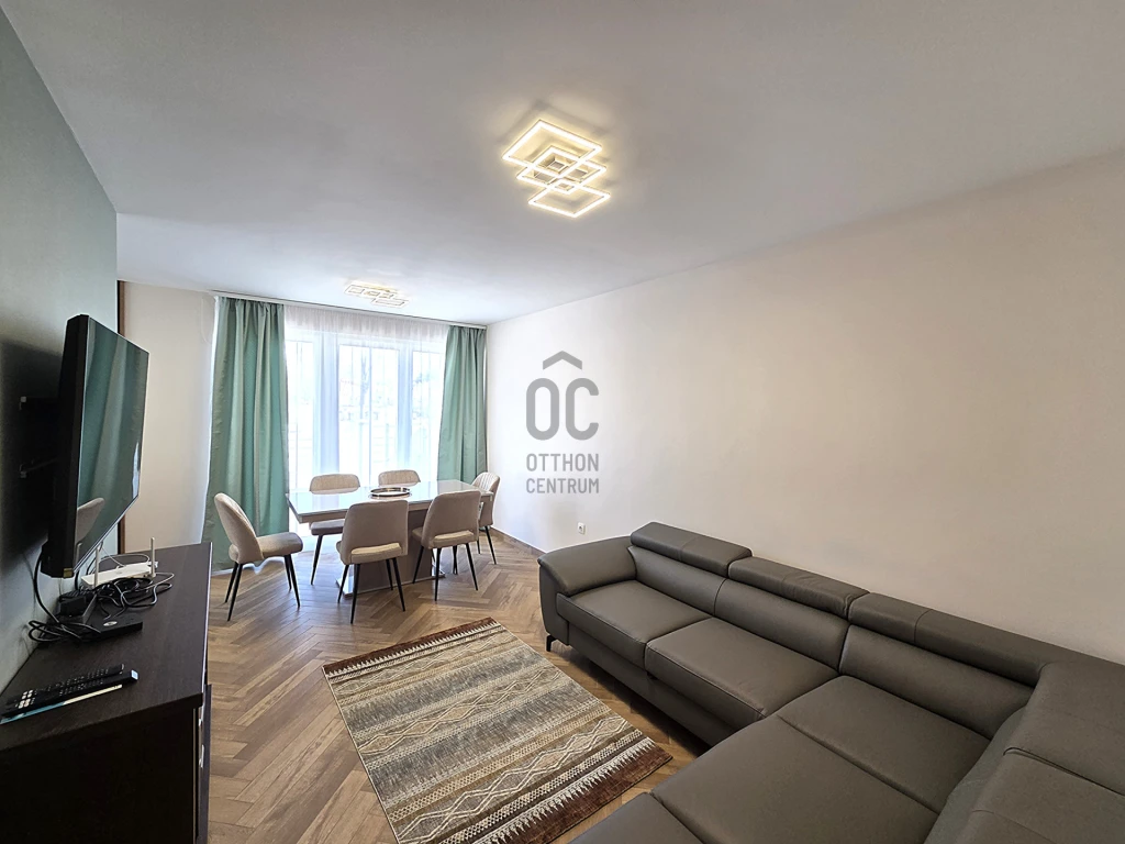 c3-2-name c2-19-name, Debrecen, Hatvan utcai kert