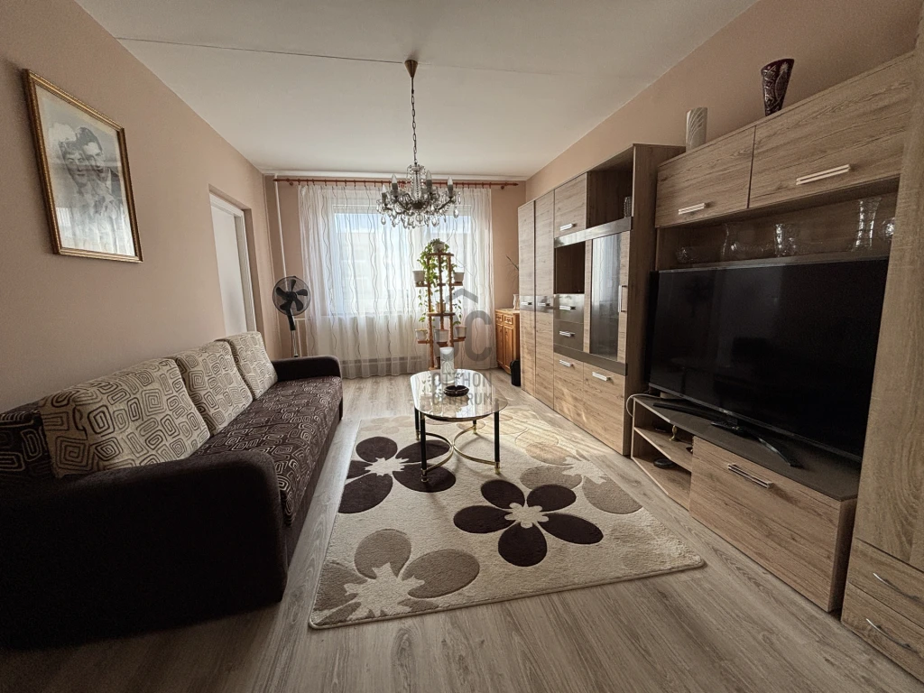 c3-1-name c2-20-name, Debrecen, Újkert