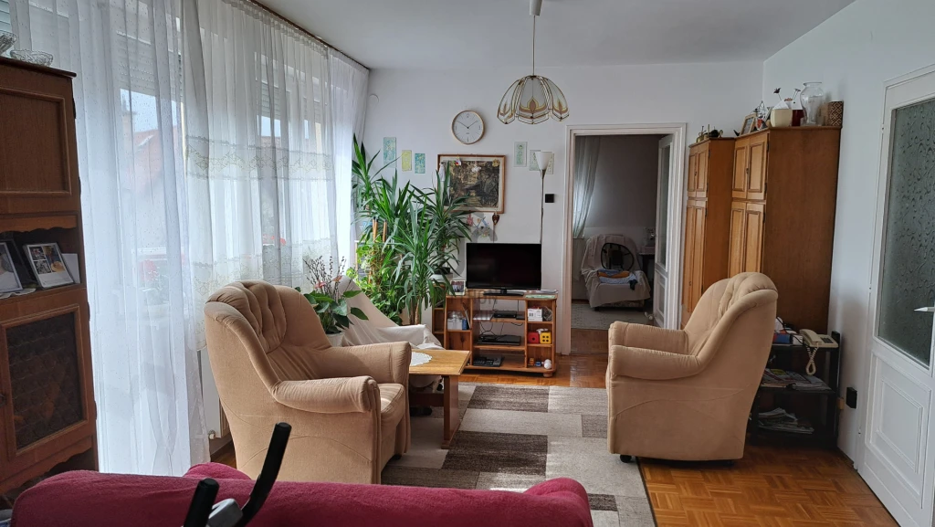 Eladó téglalakás, Debrecen, Széchenyikert