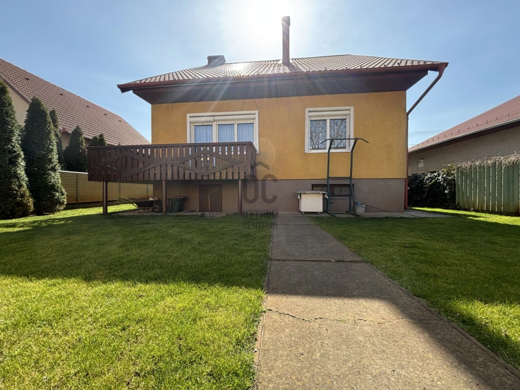 Eladó családi ház, Debrecen, Biharikert