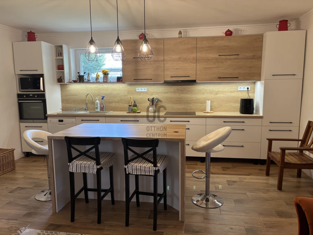 c3-1-name c2-1-name, Hajdúsámson, Hajdúsámson