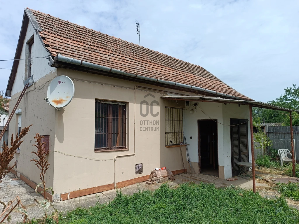 Eladó családi ház, Debrecen, Tégláskert