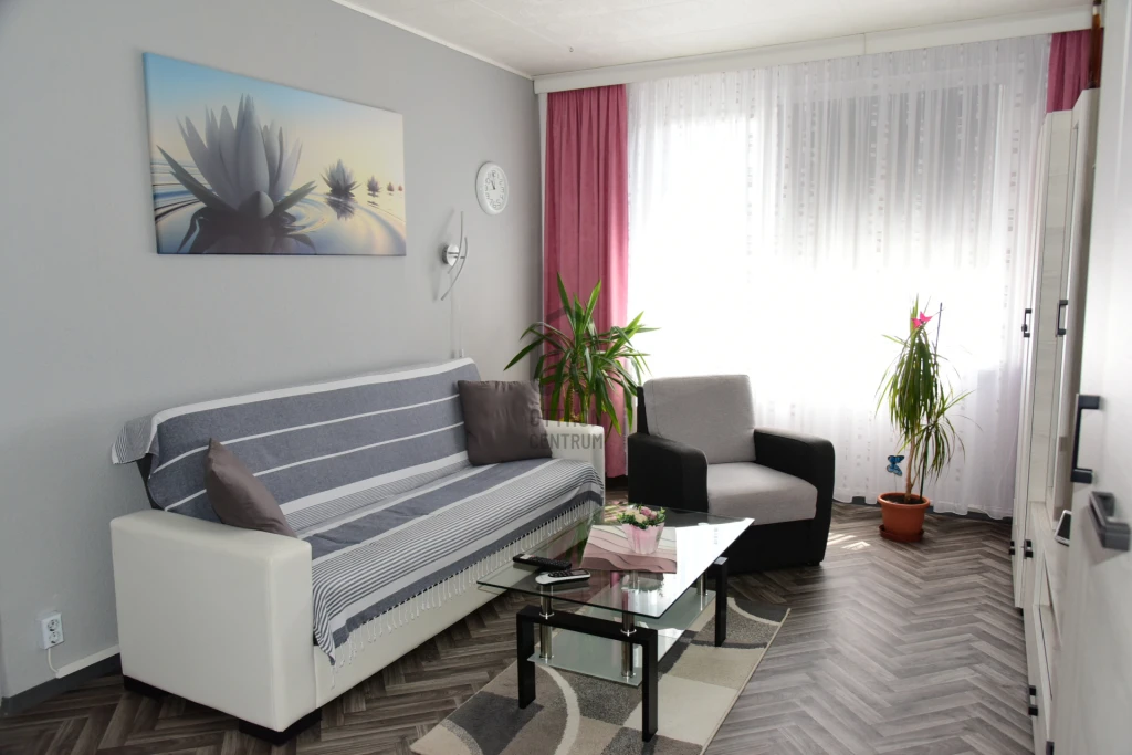 Eladó panellakás, Debrecen, Dobozi lakótelep