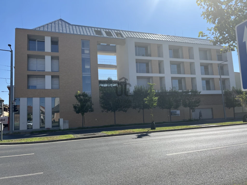 Kiadó téglalakás, Debrecen, Belváros
