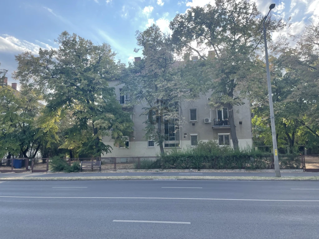Eladó téglalakás, Debrecen, Sestakert