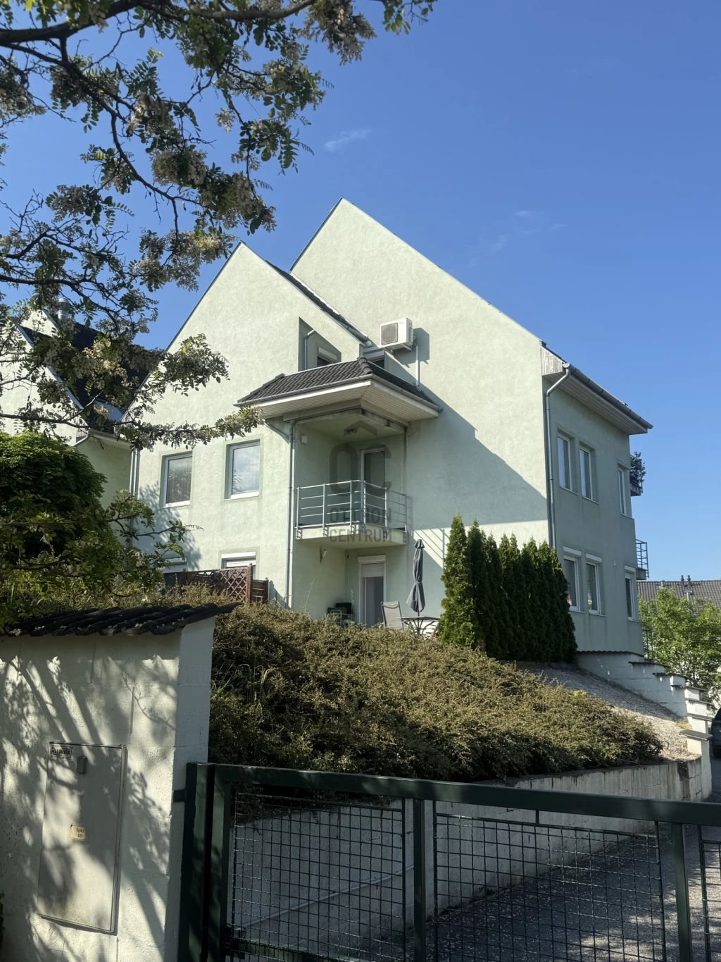 Eladó téglalakás, Győr, Győrszabadhegy