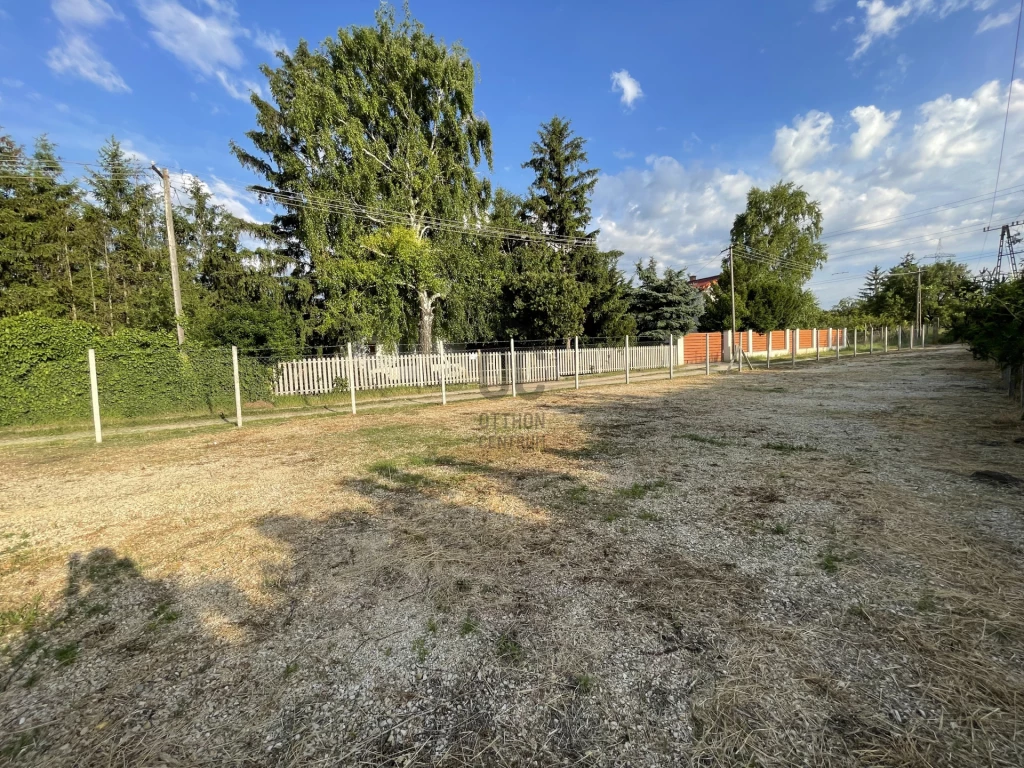 For sale periphery plot, Győr, Ipari Park