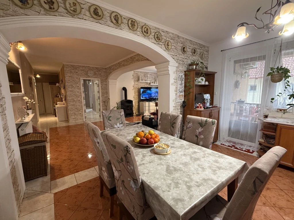 Eladó családi ház, Győrújfalu, Győrújfalu