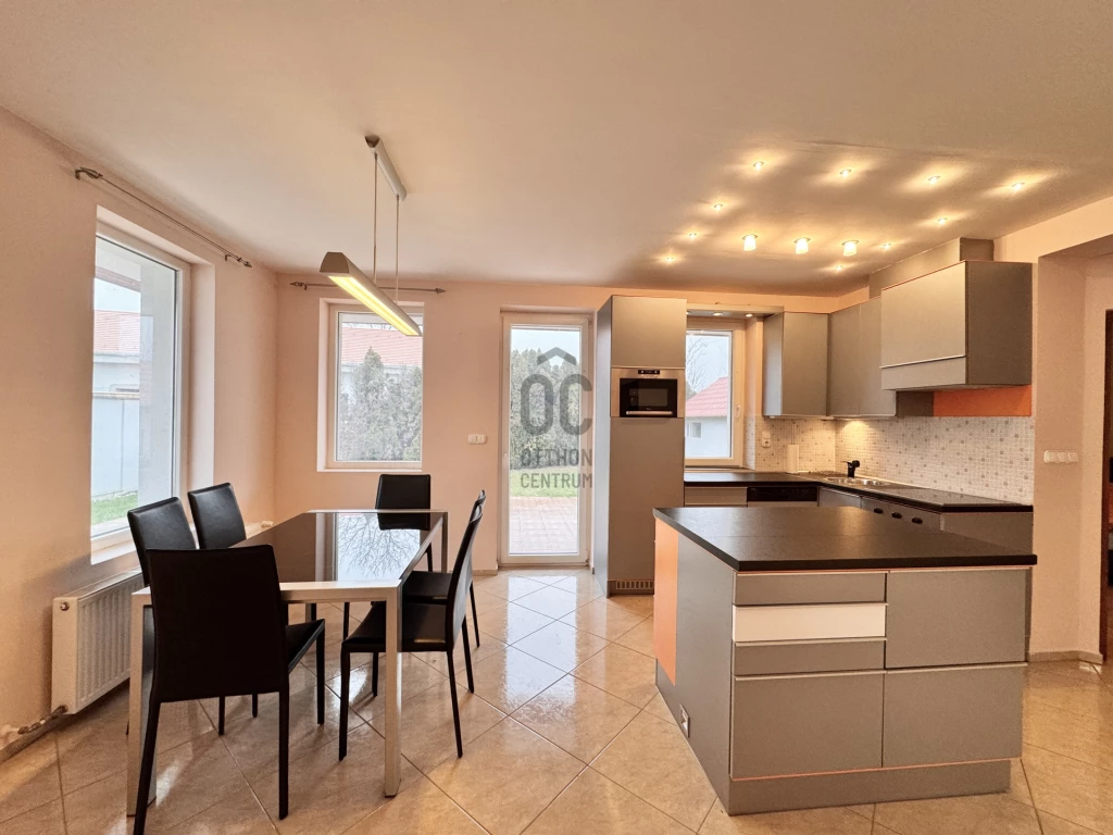 Eladó családi ház, Győrzámoly, Győrzámoly