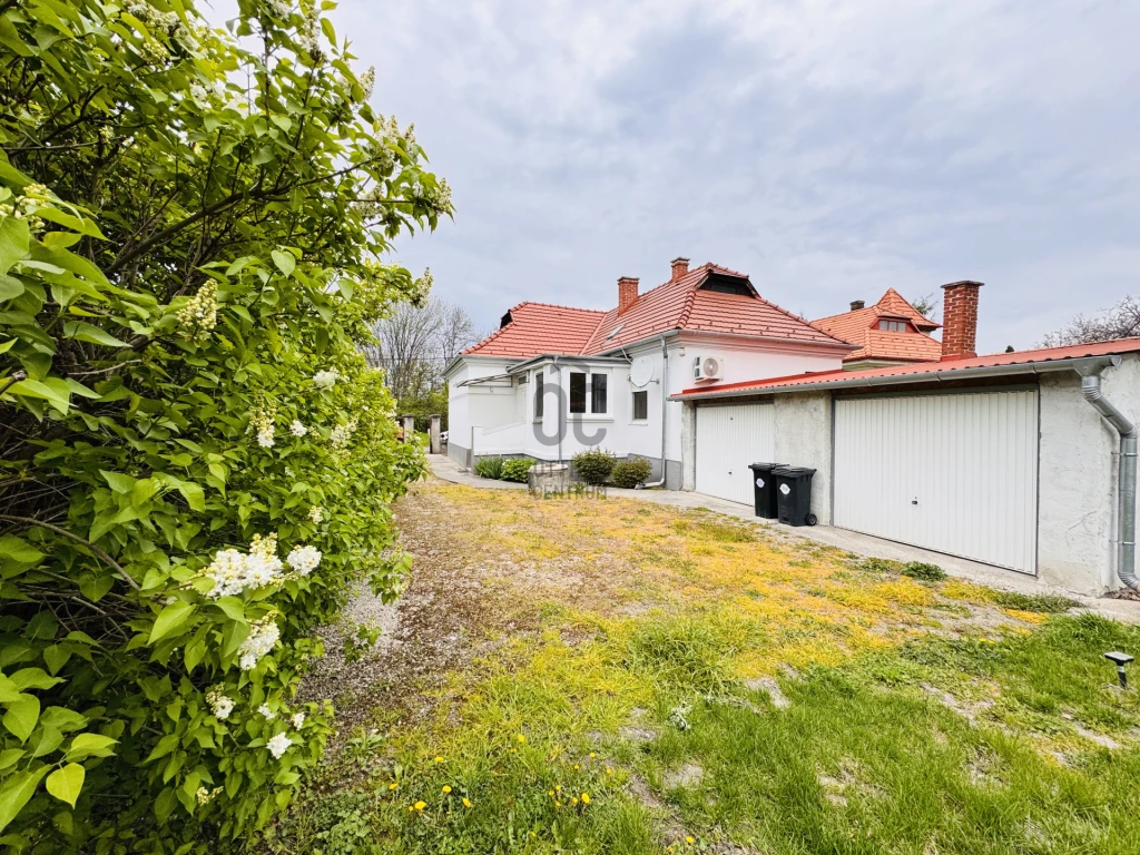 c3-1-name c2-1-name, Győr, Győrszabadhegy