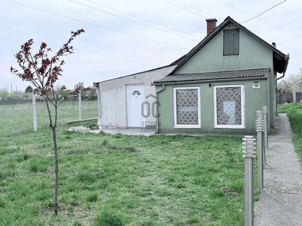 c3-1-name c2-1-name, Győr, Győrszabadhegy