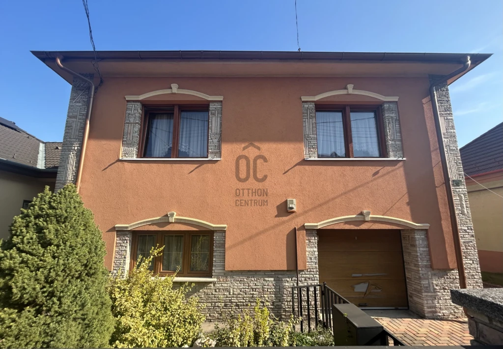 c3-1-name c2-1-name, Győr, Győrszabadhegy