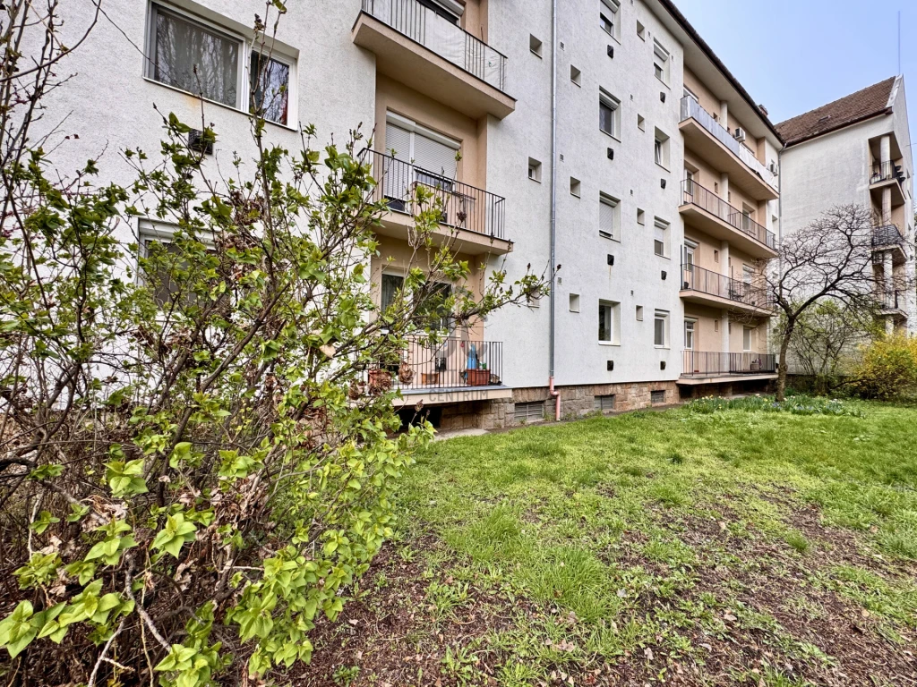 c3-1-name c2-19-name, Győr, Gyárváros