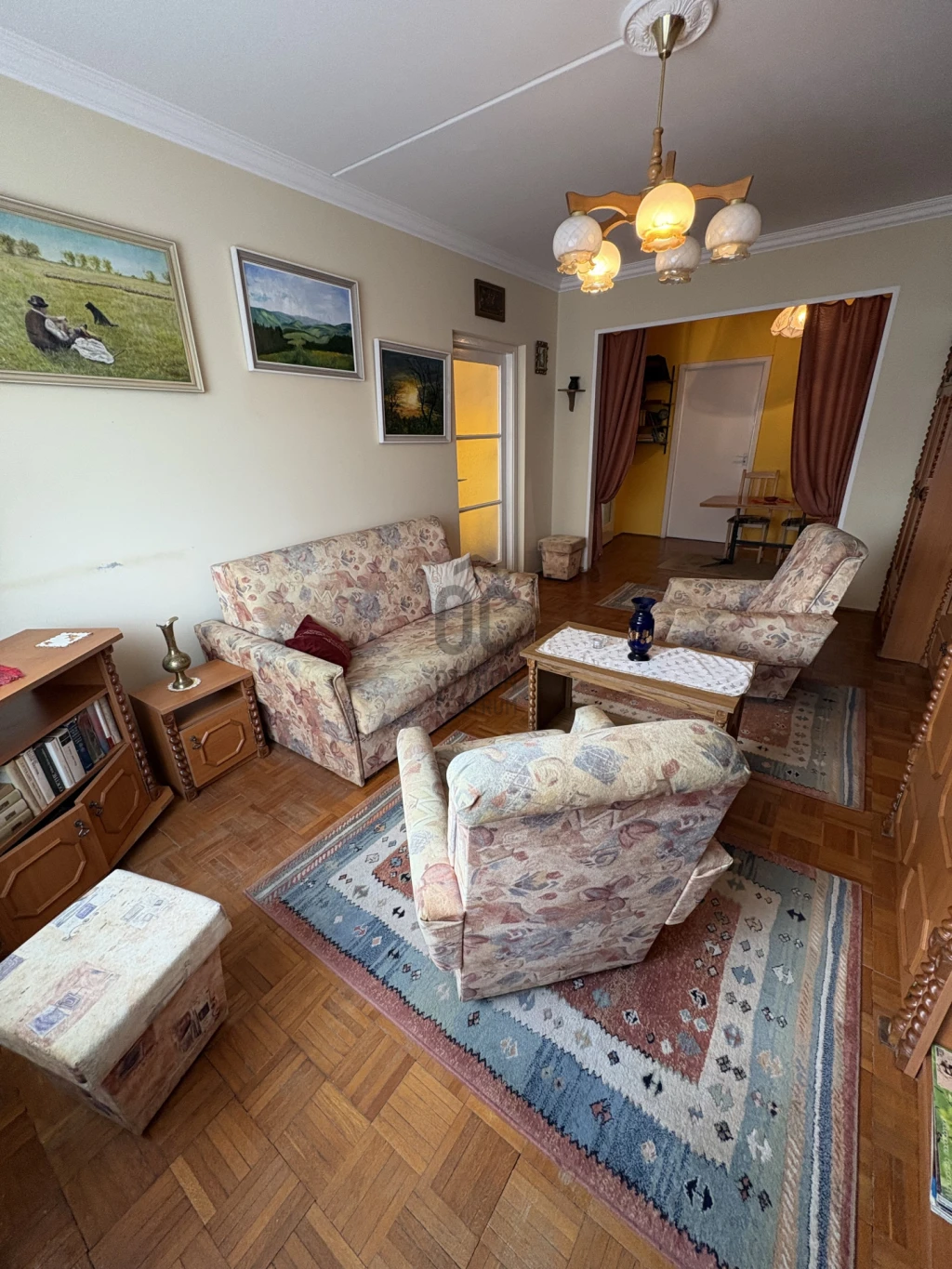 Eladó panellakás, Győr, Adyváros