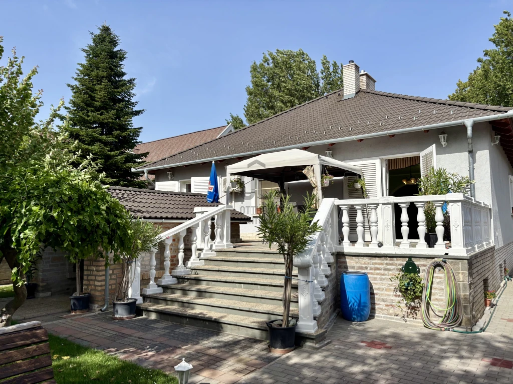 Eladó családi ház, Győr, Győrszabadhegy