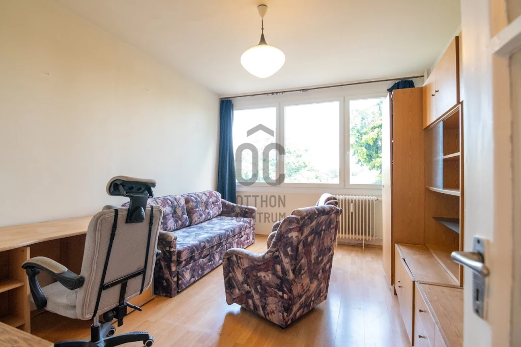 Eladó panellakás, Szekszárd, Szekszárd, Mikes utca