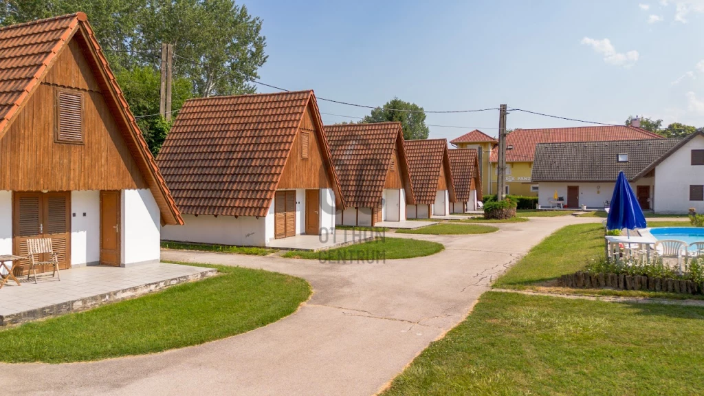 Eladó hotel, panzió, Fadd, Fadd