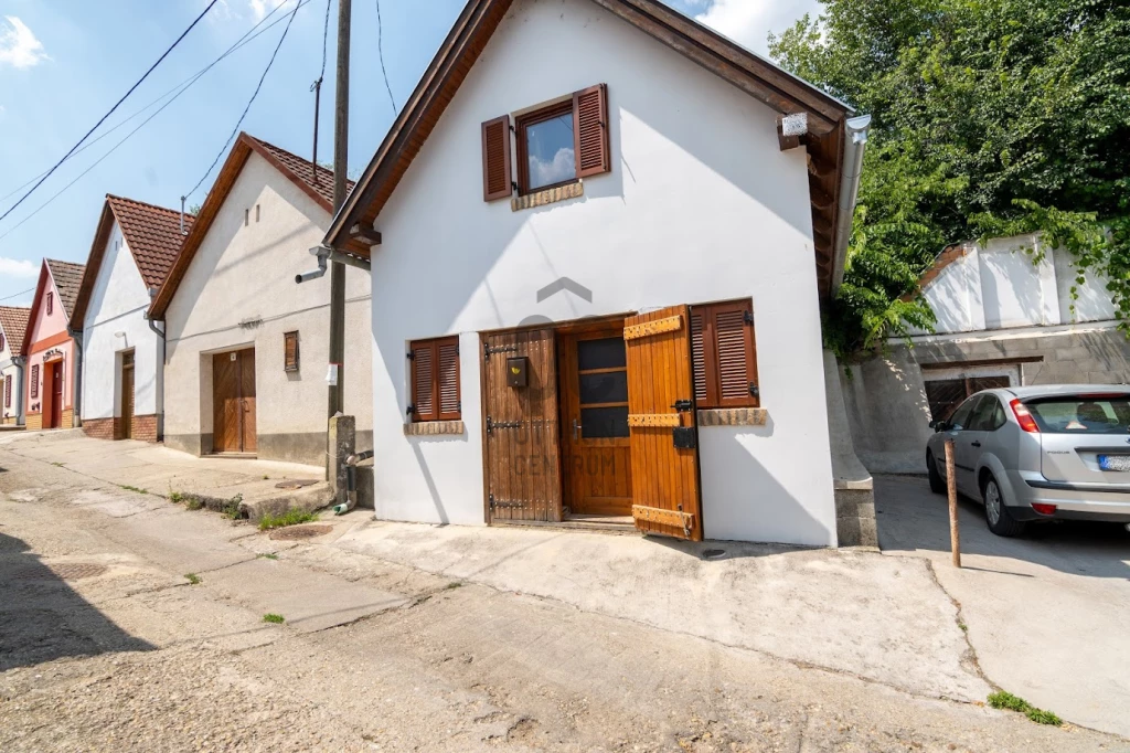Eladó tanya, Szekszárd, Csatár, Istifán Gödre utca