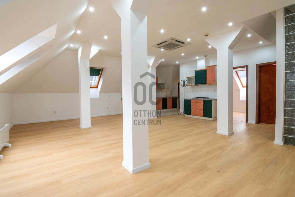 For sale brick flat, Szekszárd, Városközpont, Tinódi utca