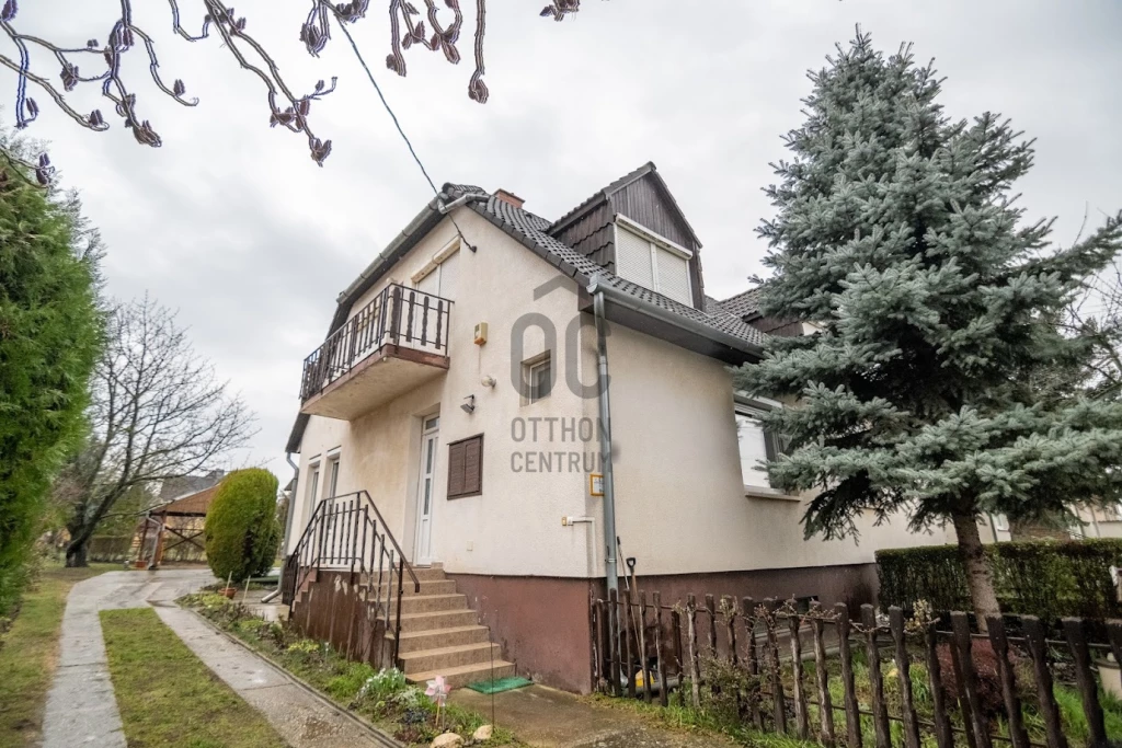 Eladó családi ház, Tolna, Tolna