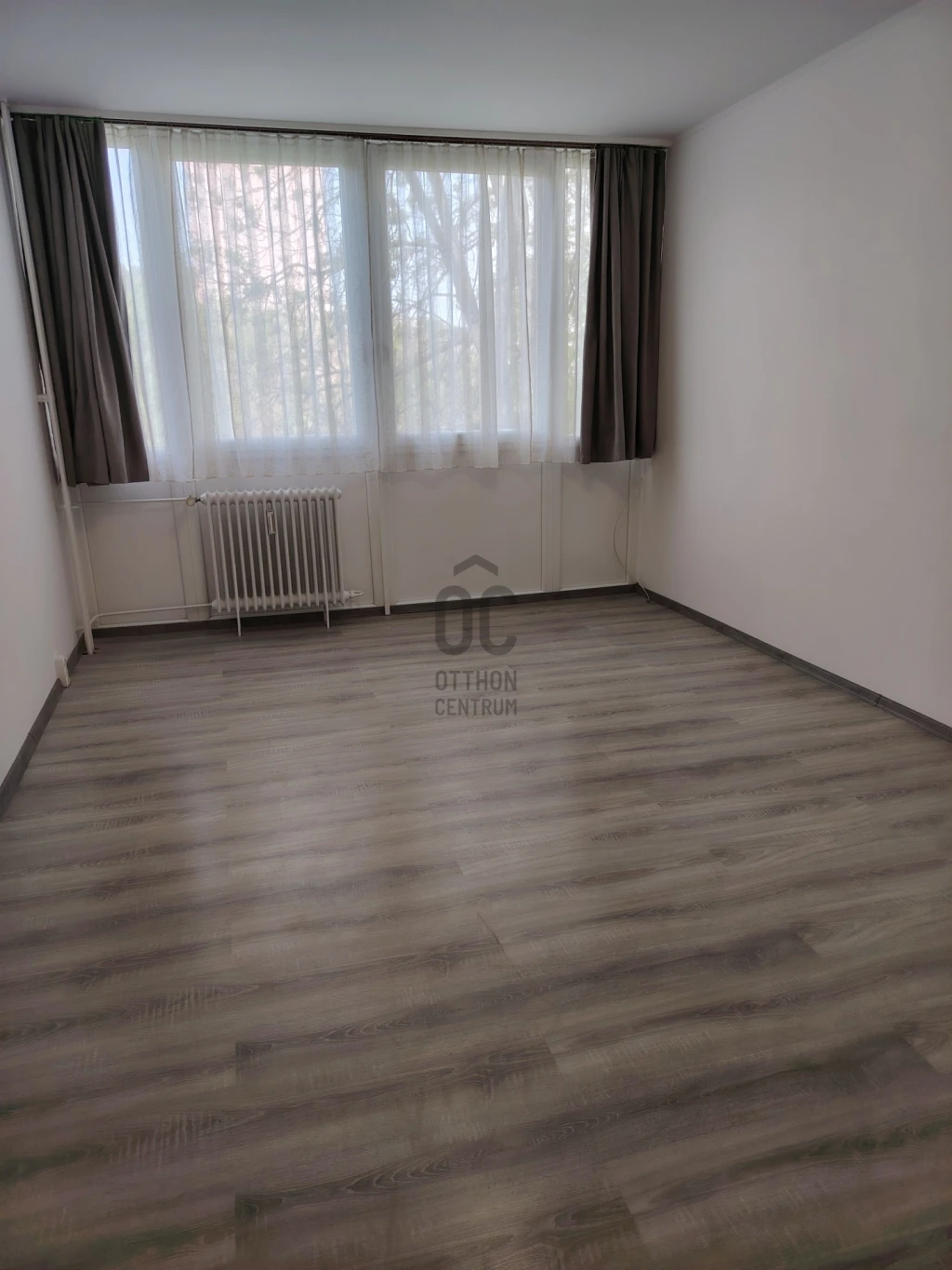 Kiadó társasházi lakás, Szekszárd, Városközpont, Mikes utca