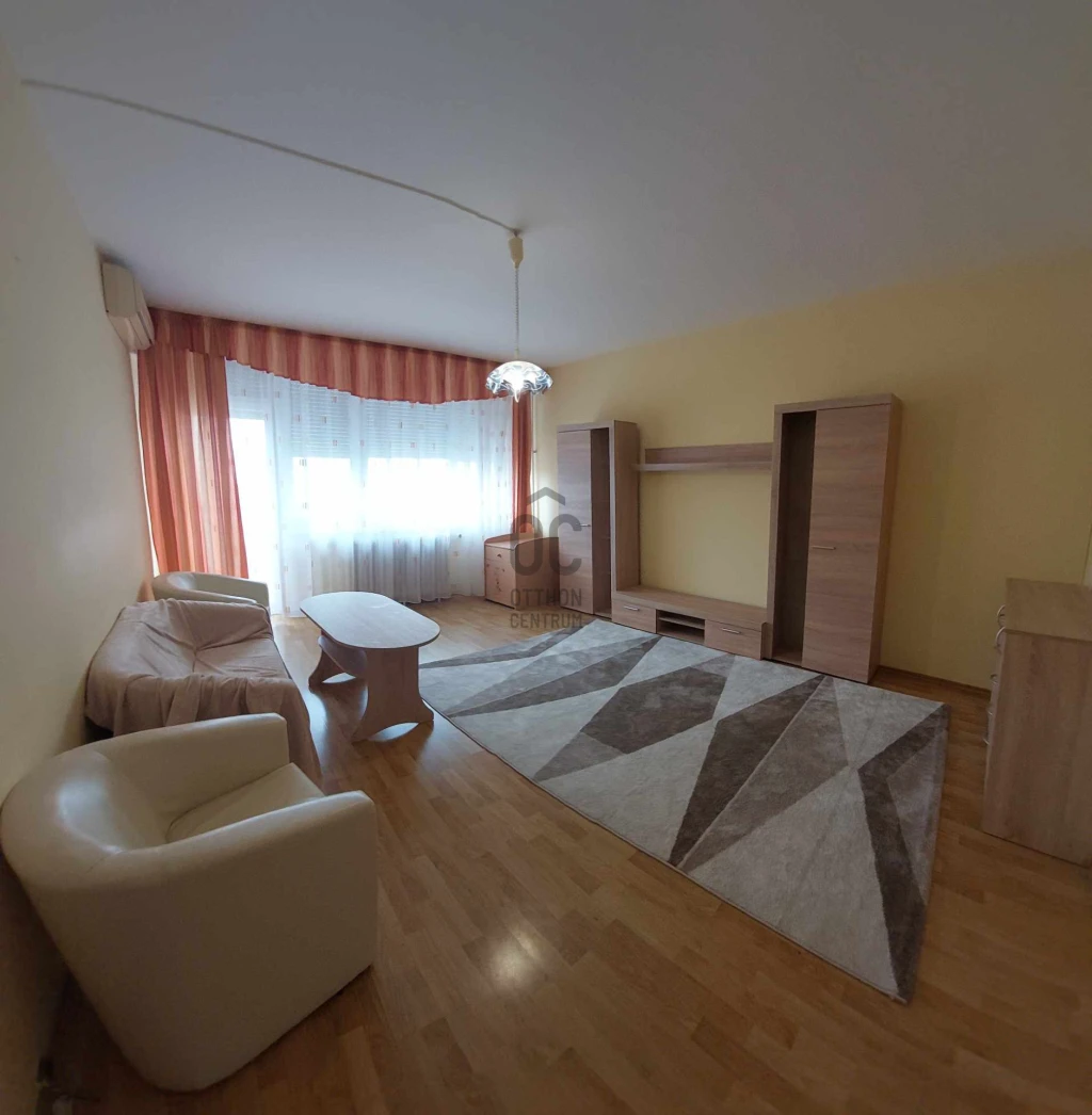 Kiadó panellakás, Szekszárd, Városközpont, Kölcsey lakótelep