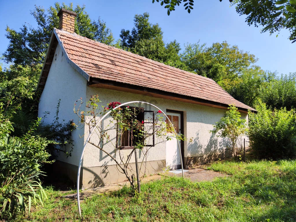 Eladó üdülő, nyaraló, Nemesbük, Nemesbük