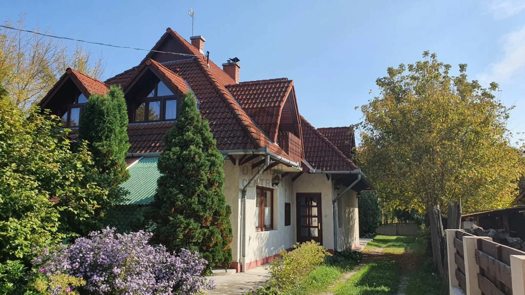 c3-1-name c2-1-name, Balatonfenyves, Balatonfenyves