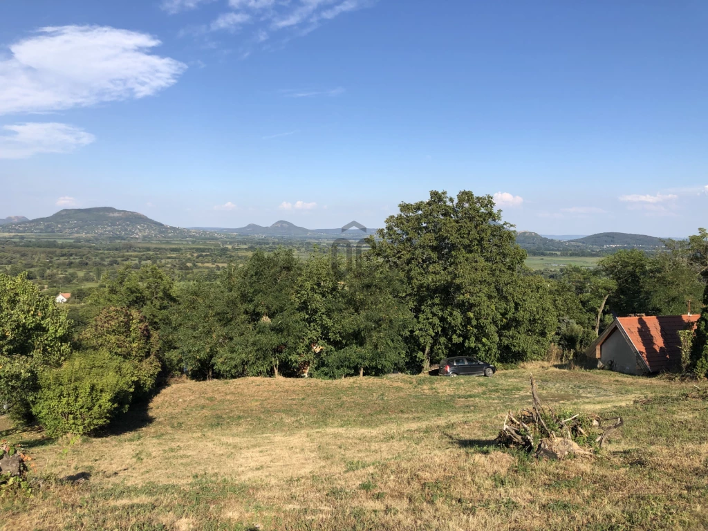 Eladó külterületi telek, Balatonederics, Balatonederics