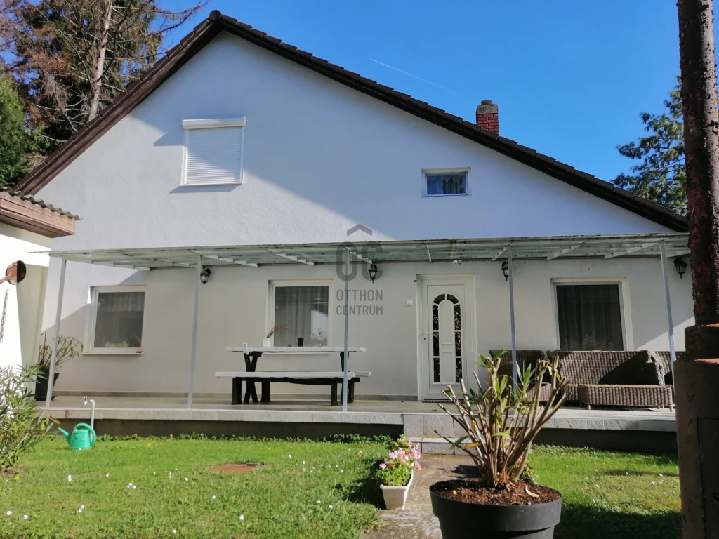 Eladó családi ház, Balatonberény, Balatonberény
