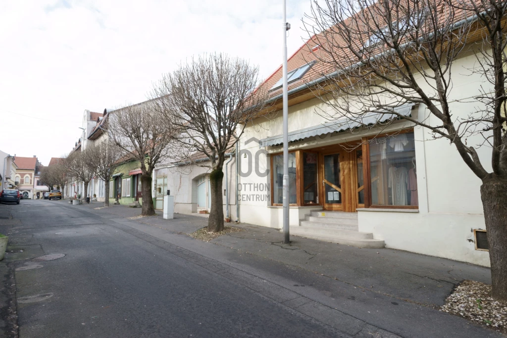 For sale brick flat, Keszthely, Belváros