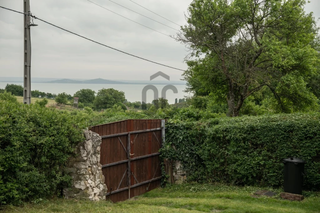 c3-1-name c2-63-name, Balatongyörök, Balatongyörök