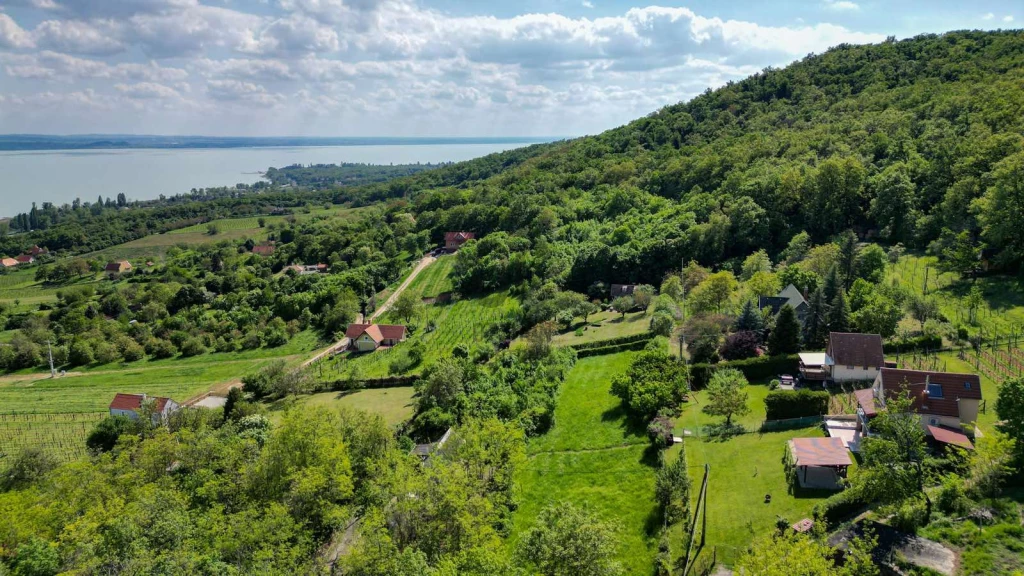 Eladó üdülő, nyaraló, Balatonszepezd, Balatonszepezd