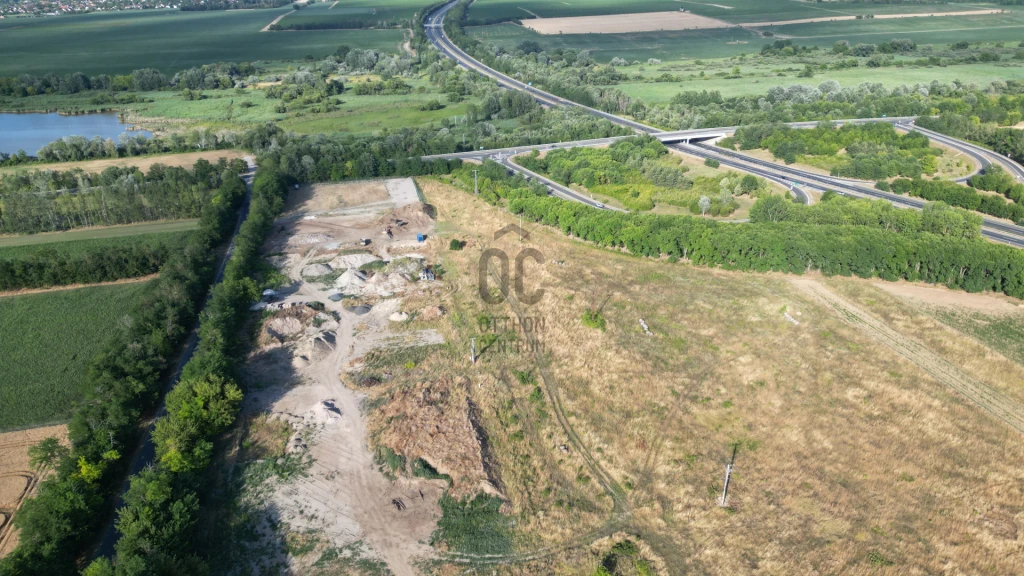 c3-1-name c2-84-name, Balatonőszöd, Balatonőszöd