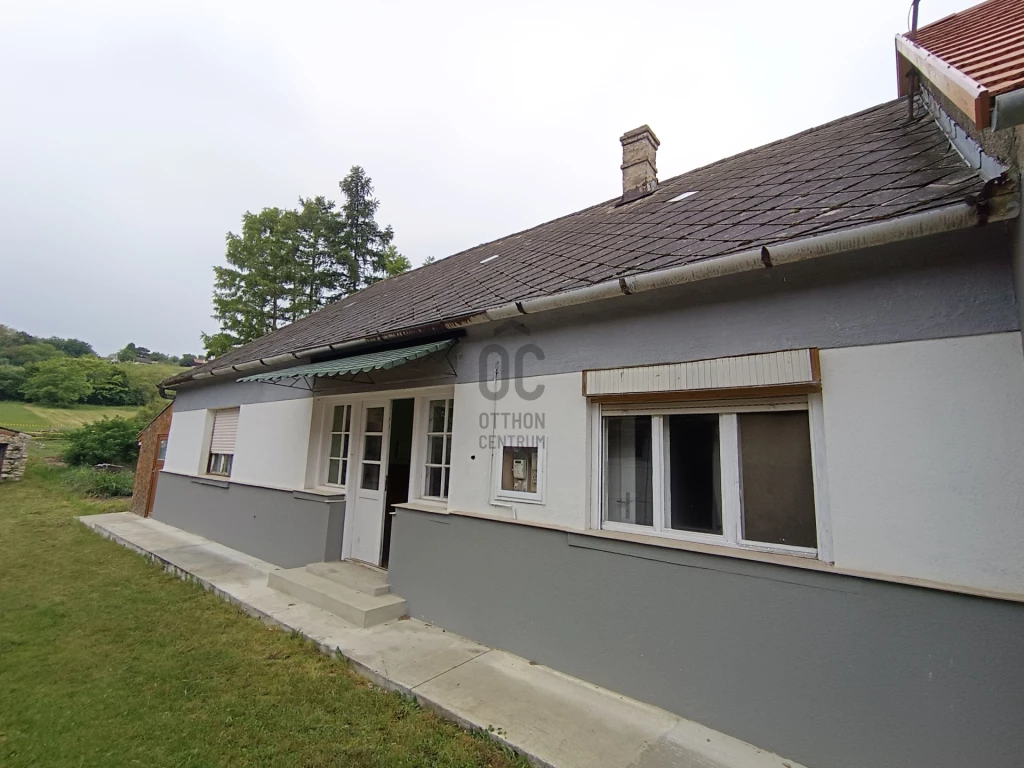 Eladó családi ház, Balatoncsicsó, Balatoncsicsó