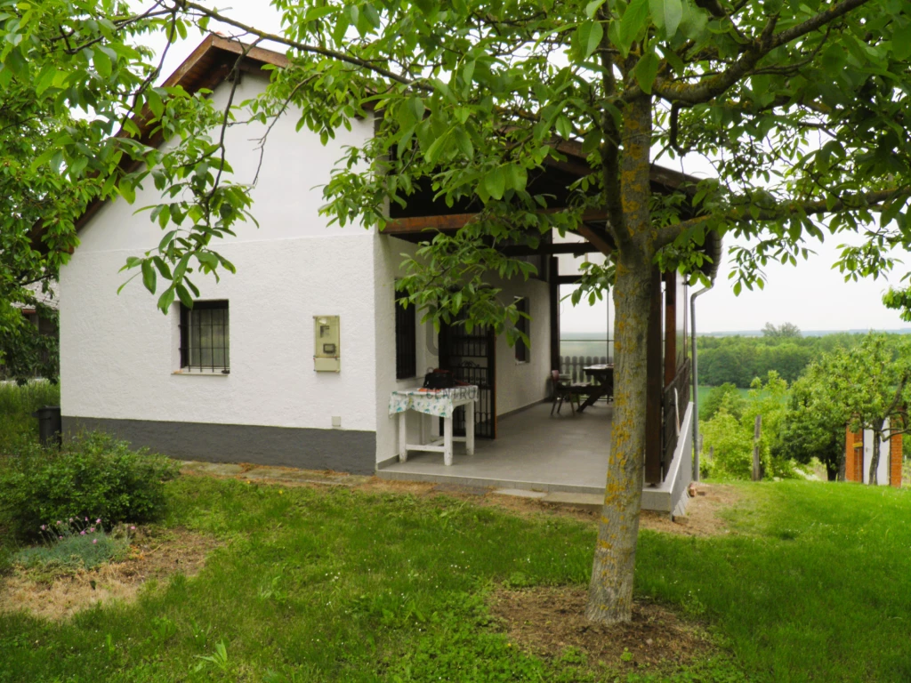 Eladó üdülő, nyaraló, Hosszúpereszteg, Hosszúpereszteg