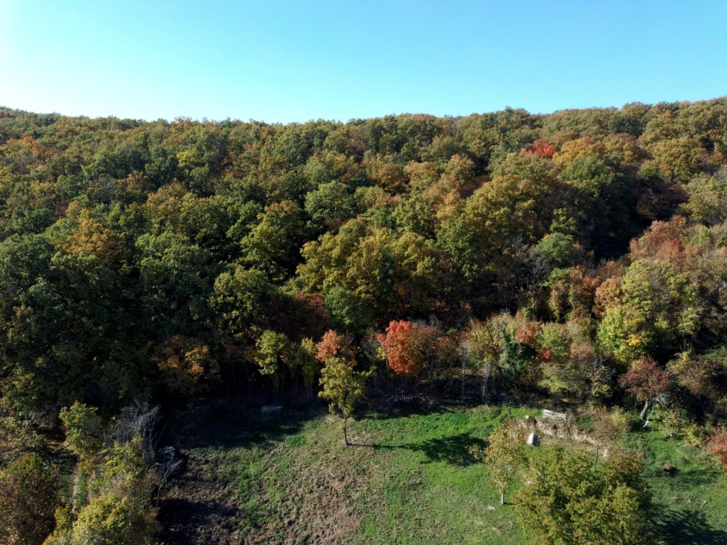 For sale periphery plot, Zánka, Zánka