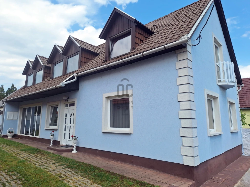 c3-1-name c2-1-name, Tapolca, Kertváros