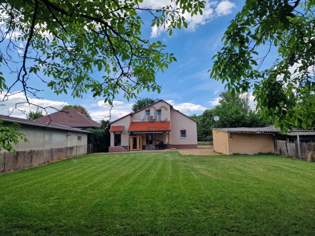 Eladó üdülő, nyaraló, Balatonboglár, Balatonboglár