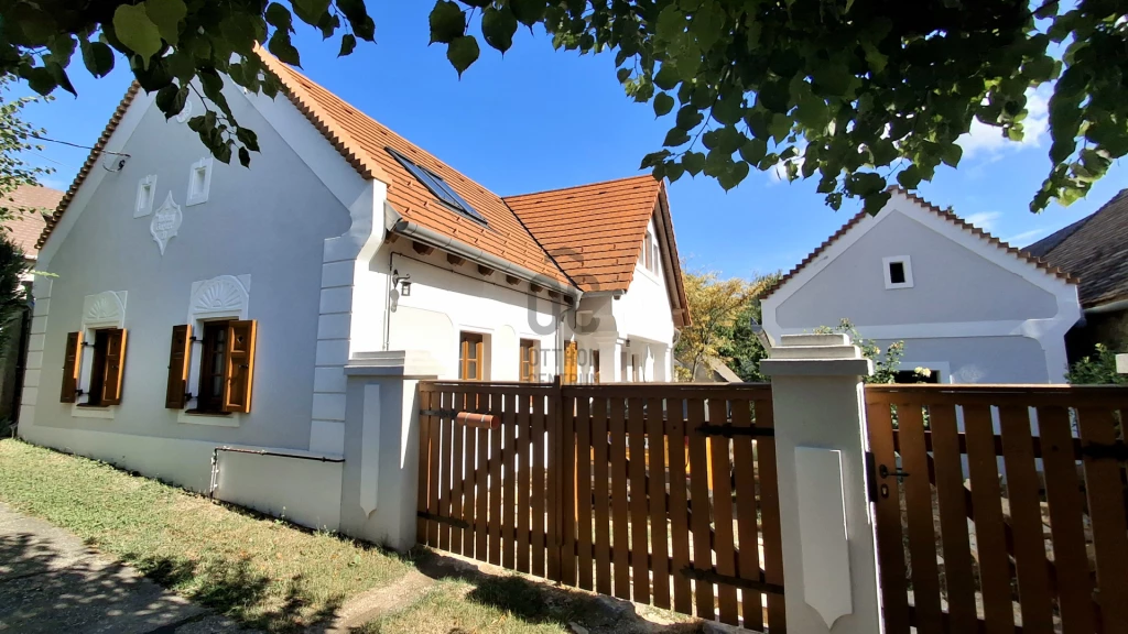 Eladó családi ház, Pula, Pula