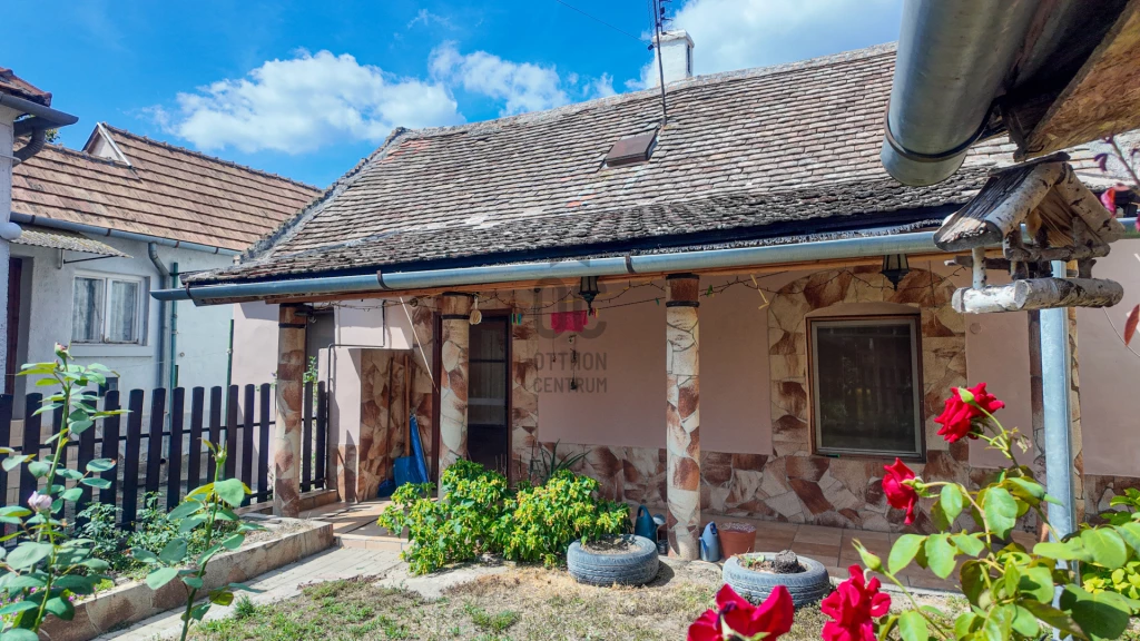 Eladó családi ház, Tapolca, Belváros